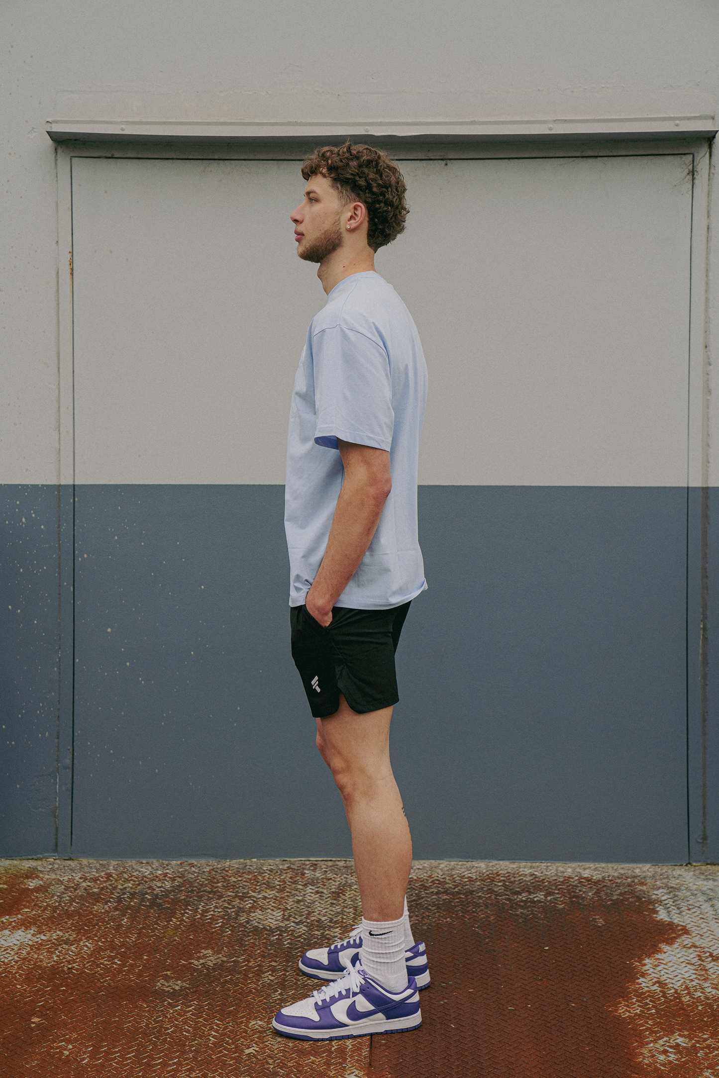 WOVEN SHORTS - BLACK
